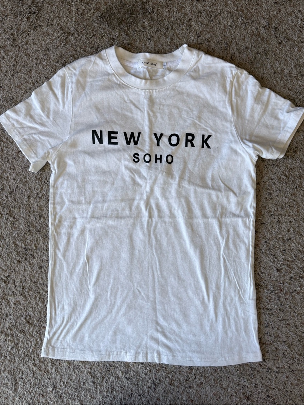 Chic & Basic White NEW YORK SOHO Graphic Tee